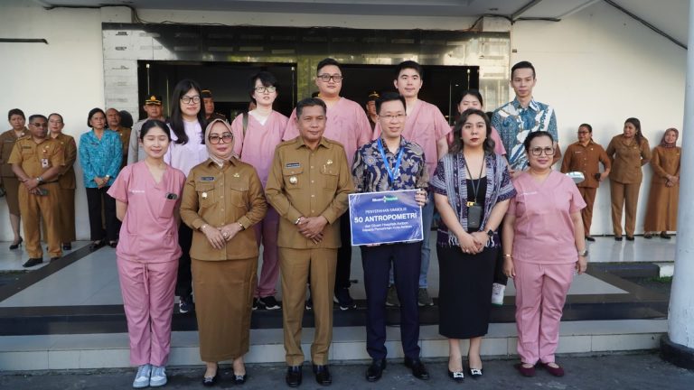 Siloam Hospital Beri Pemkot Ambon 50 Unit “Antropomerti” 