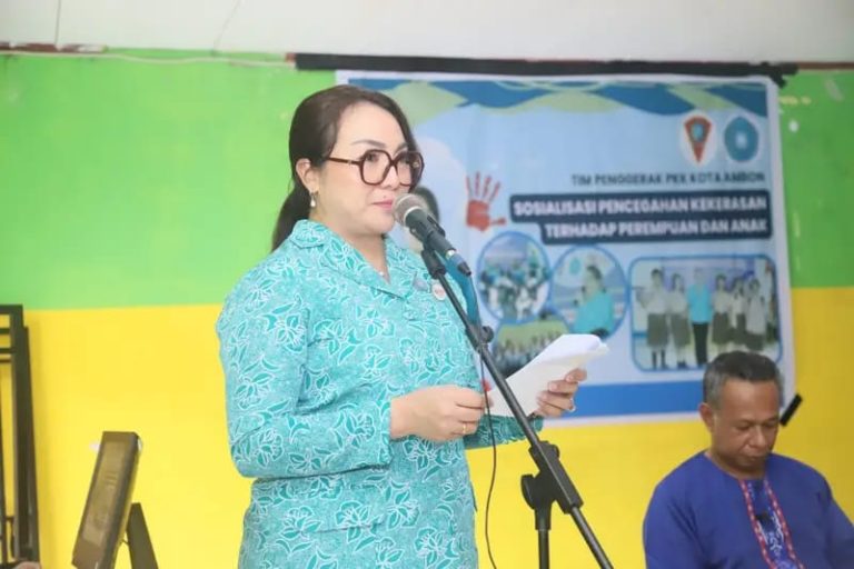 TP-PKK Kota Ambon Gelar Sosialisasi “Pencegahan Kekerasan Terhadap Perempuan dan Anak” di SMPN 2