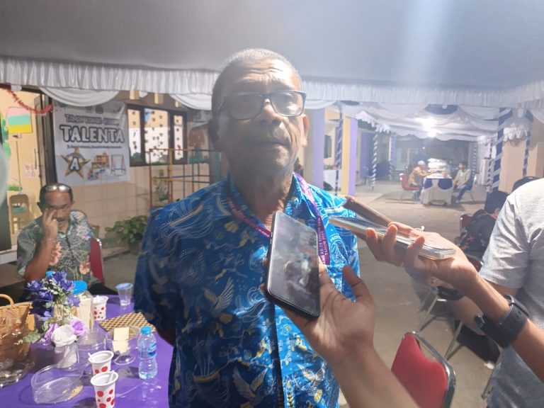 Pdt. R. Rikumahu, M.Th. Terpilih Sebagai Wakil Ketua I MPH Sinode GPM