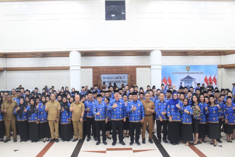 Puluhan Pejabat Fungsional dan PPPK Lingkup Pemprov Maluku Dilantik 