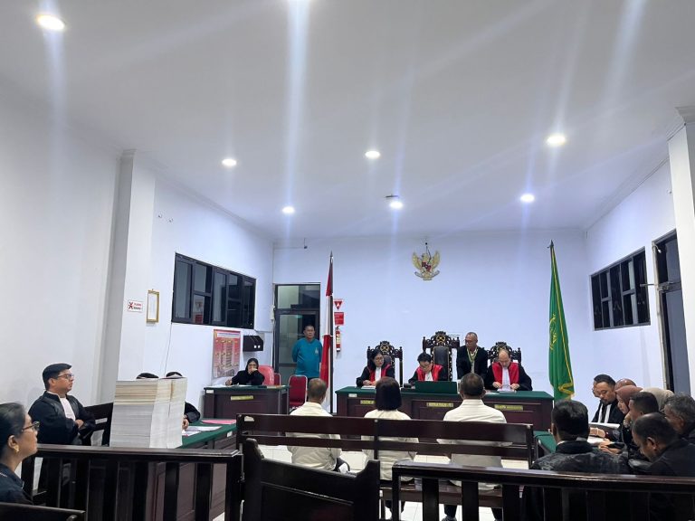 Eks Bupati Tanimbar dan Dua Dirut Diseret ke Meja Hijau