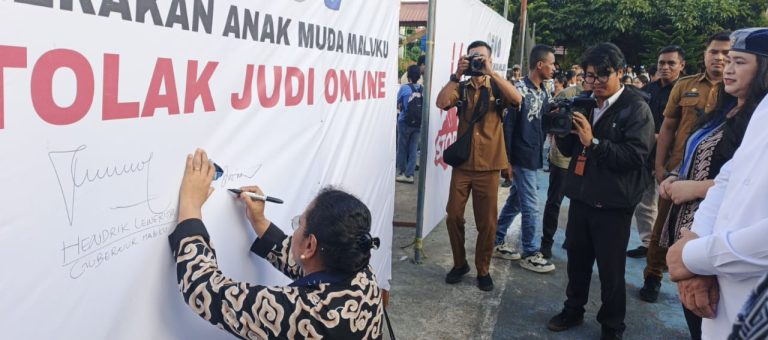 Ribuan Anak Muda Maluku Deklarasikan Penolakan Judi Online dalam Seminar Natal Nasional 2025