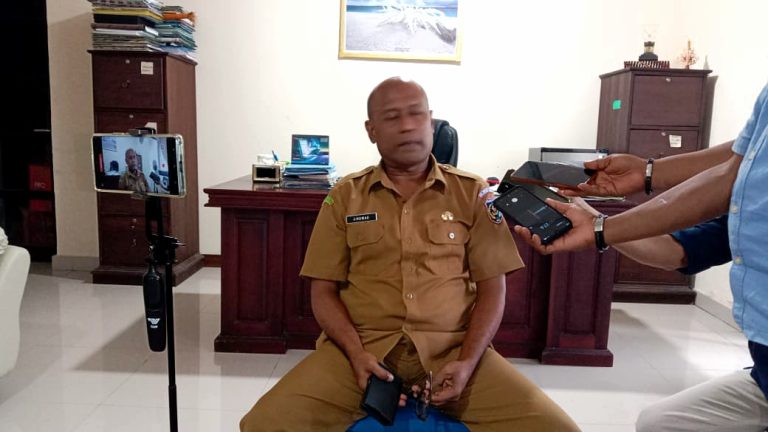 Kepala Inspektorat Tanimbar Polisikan Dua Media dan Warga Atas Dugaan Pencemaran Nama Baik