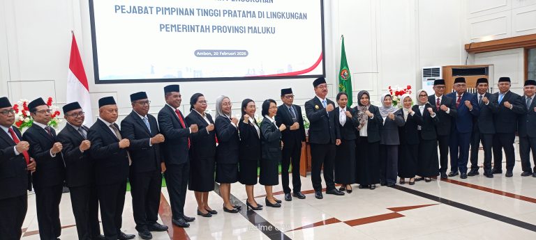 Farhatun Rabiah Samal Resmi Dilantik Sebagai Sekretaris DPRD Provinsi Maluku