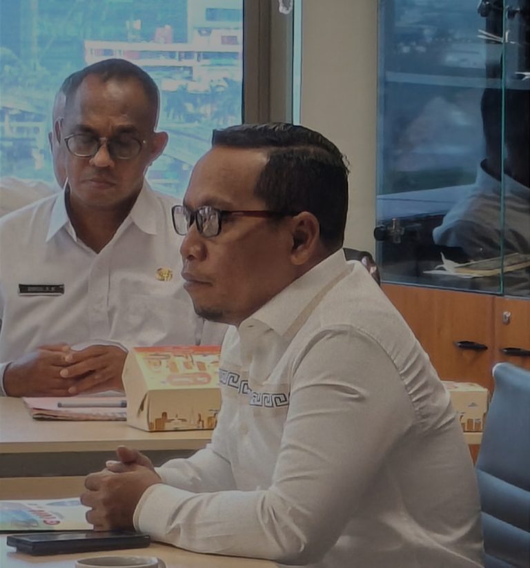 Ketua DPRD Ambon Tekankan Pentingnya Transparansi Anggaran