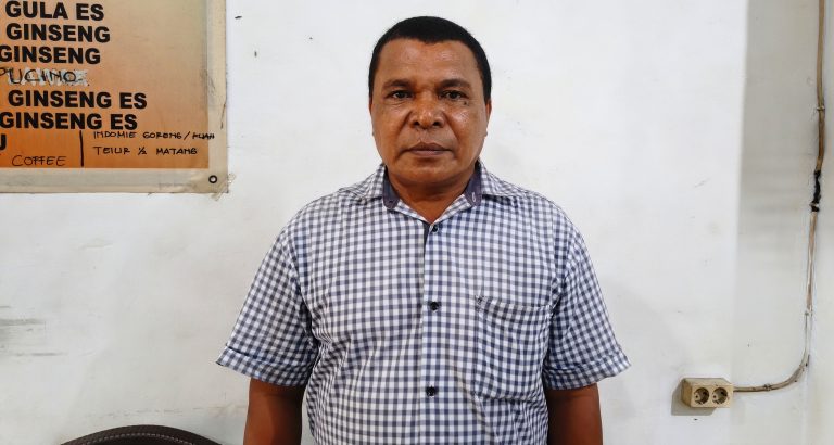 Skandal Somain Beach, Laisina Desak Bupati Malteng “Copot Sekneg Hulaliu”