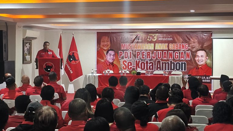 Musancab PDIP Ambon, Watubun : Politik Itu “Melayani”, Bukan “Berburu Kekuasaan”